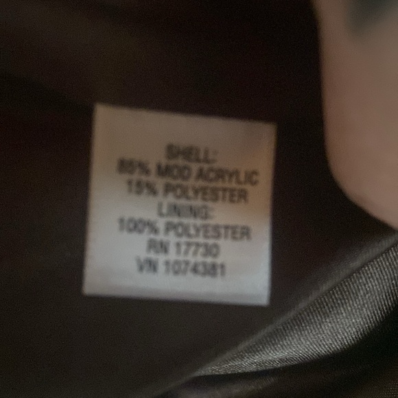 Women’s faux fur short jacket M NWOT - Picture 4 of 5